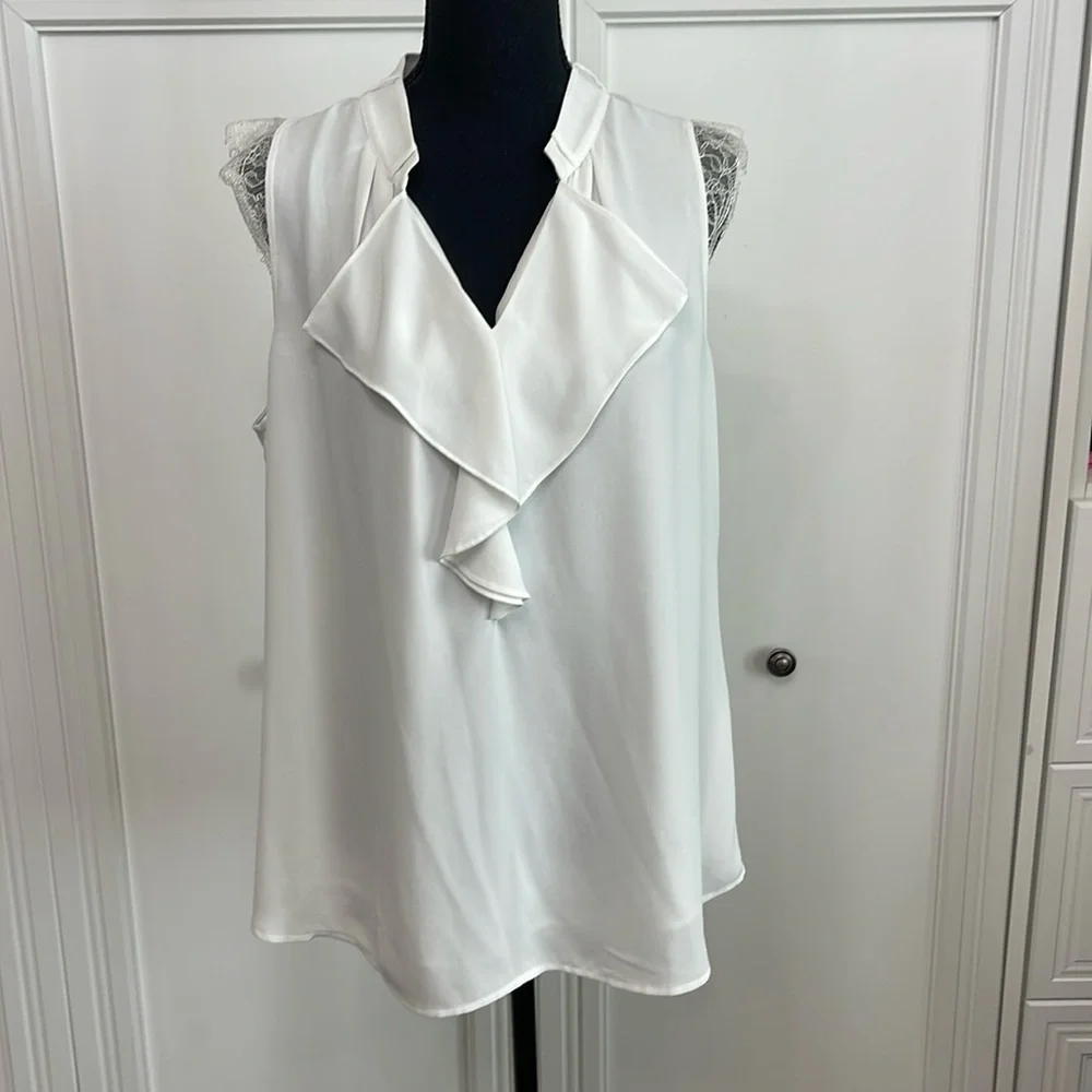 White House Black Market White Lace Cap Sleeve Top